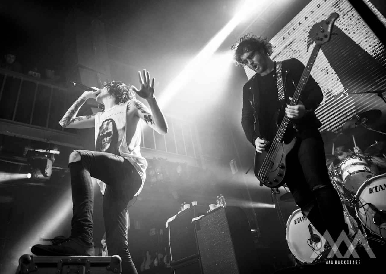 Asking Alexandria + Bless The Fall + Buried In Verona @ The Met 09-04-16  (42)