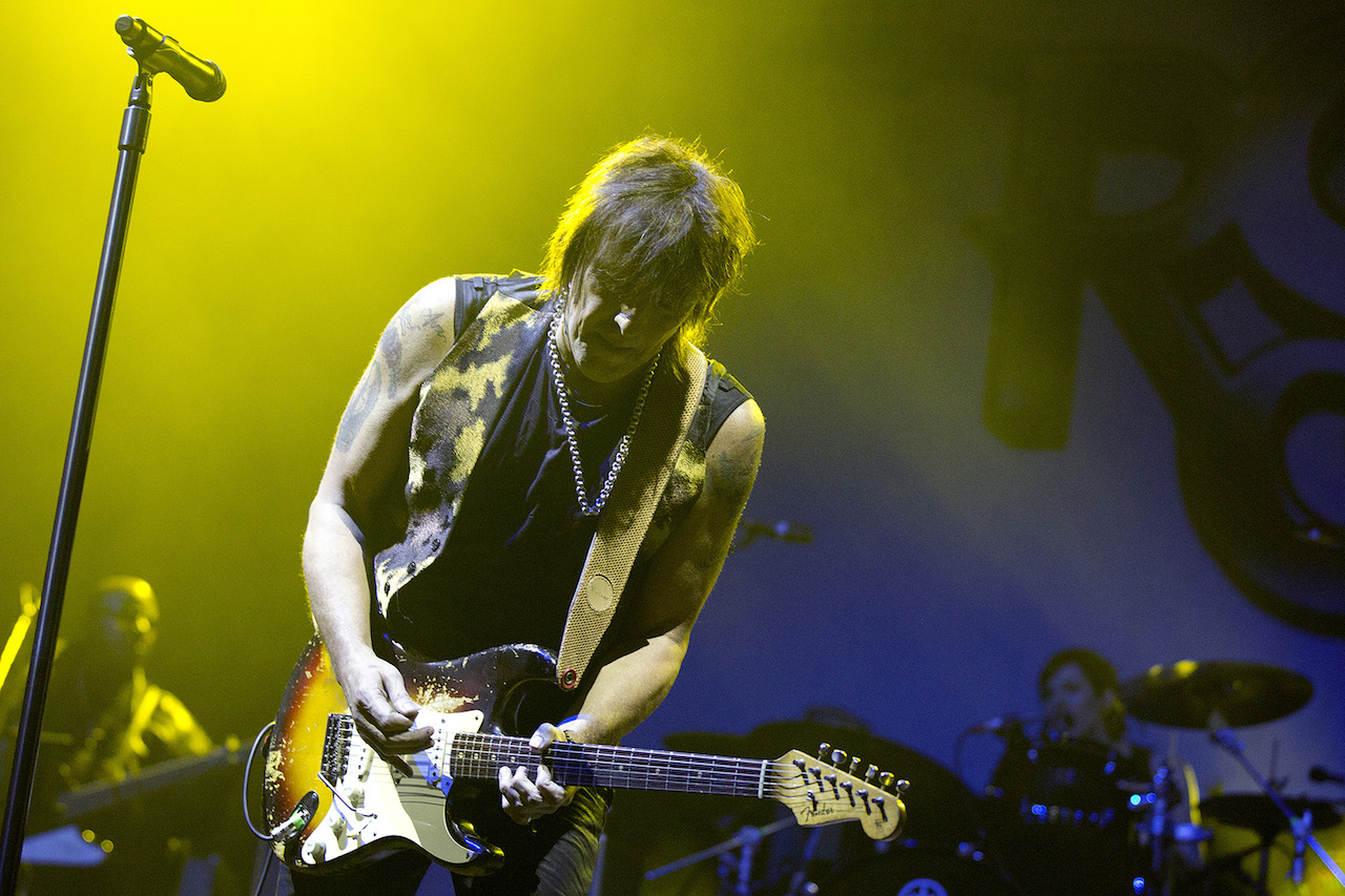 Photos: Richie Sambora + Orianthi w/ Sarah McLeod @ Margaret Court Arena