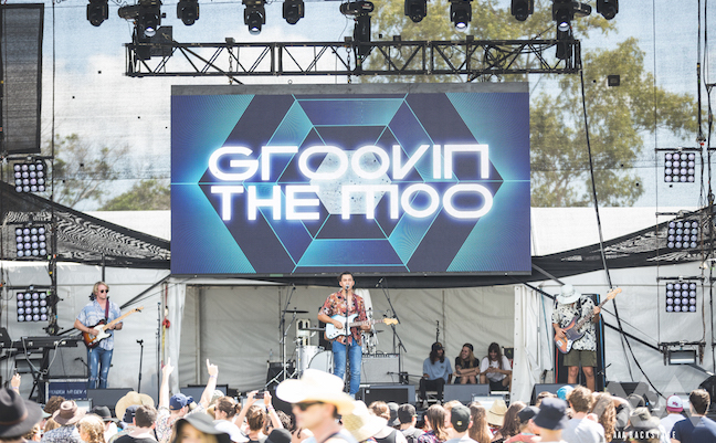 groovin-the-moo-2016