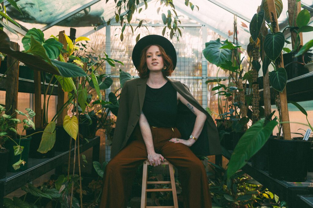 Soulful Maestro Rosa Mack Unleashes Electrifying Debut Single, ‘When I’m Alone’